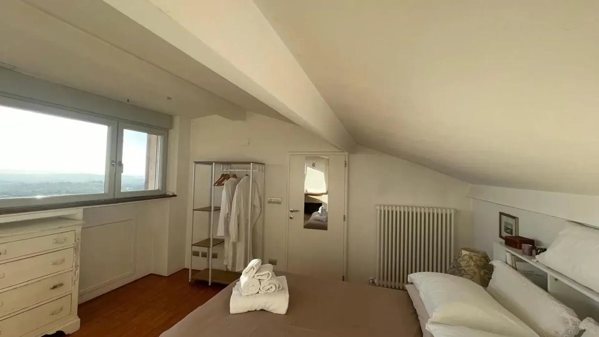Spacious Apartment In Manciano With View