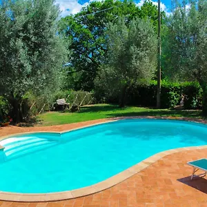  Farm stay Agriturismomillefiori